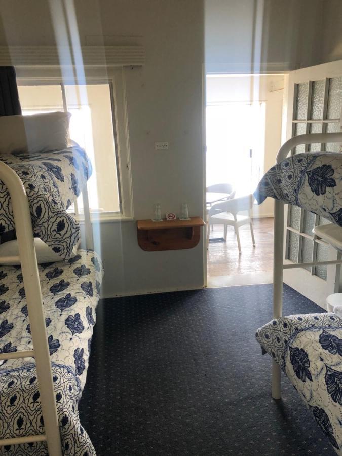 Pacific Hotel Yamba Bagian luar foto