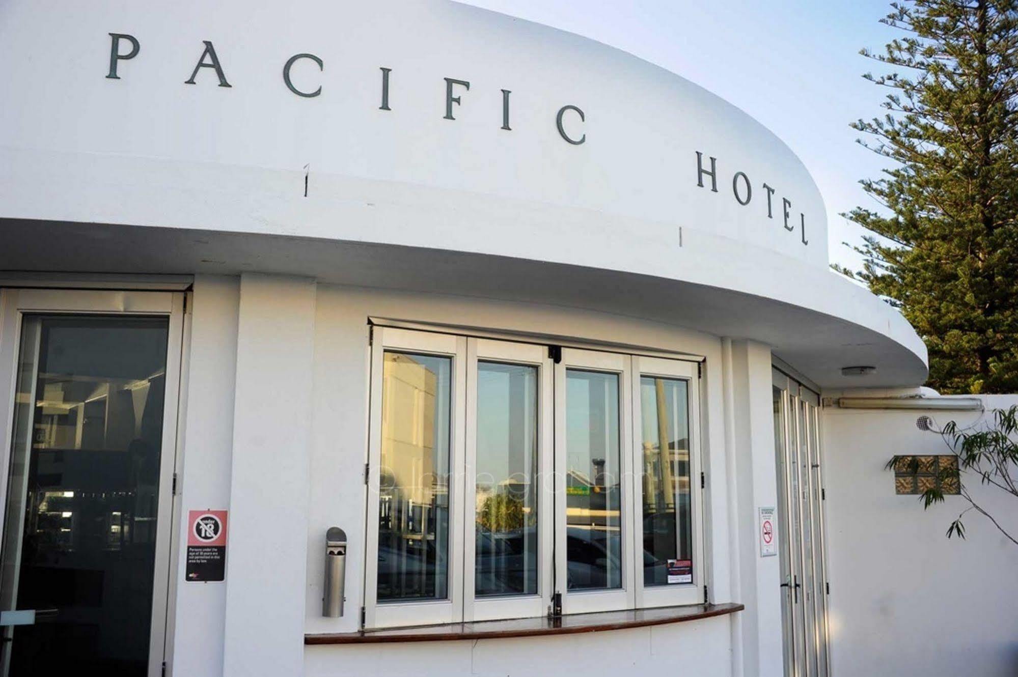 Pacific Hotel Yamba Bagian luar foto