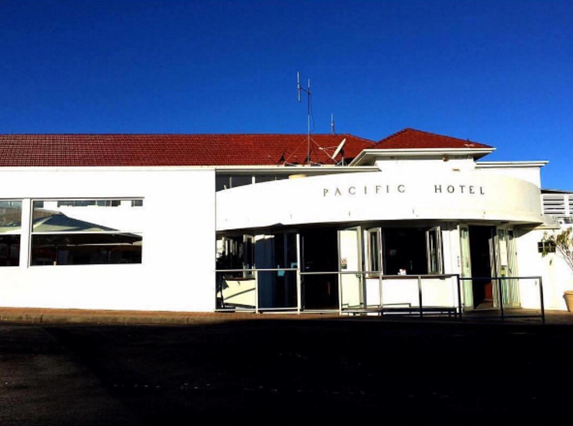 Pacific Hotel Yamba Bagian luar foto